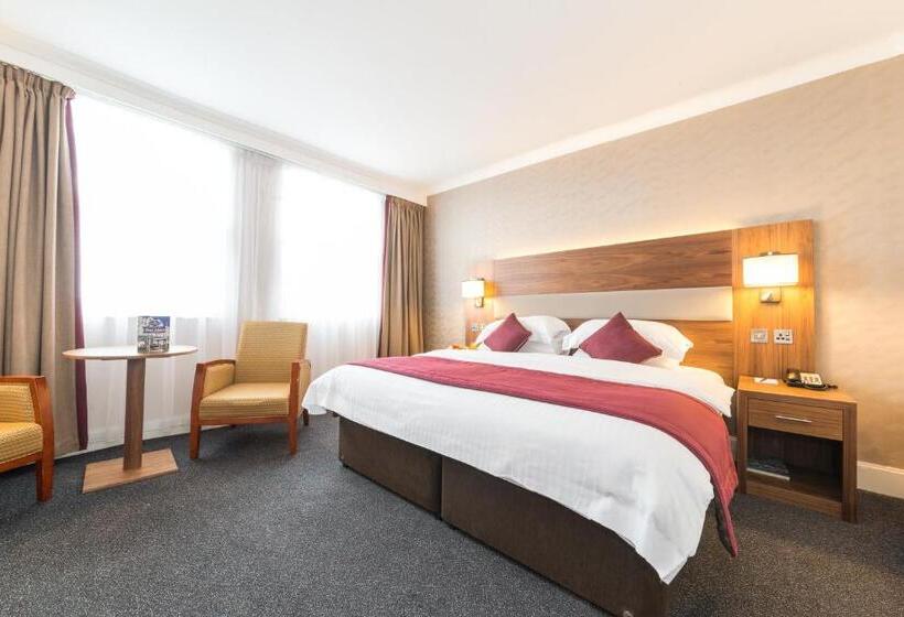 חדר דלוקס נוף לים, The Empress