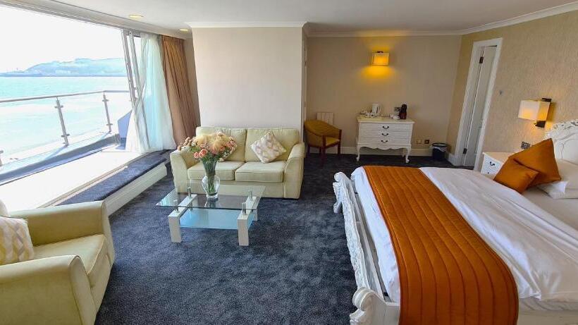 סוויטת פנטהאוז, The Empress