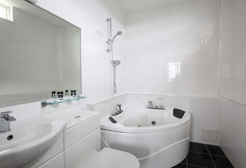 行政房间, The Imperial