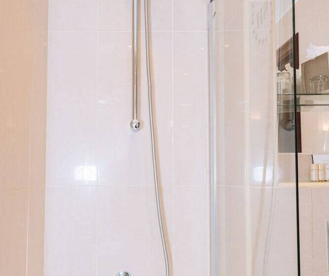 豪华单人间, The Premier Notting Hill