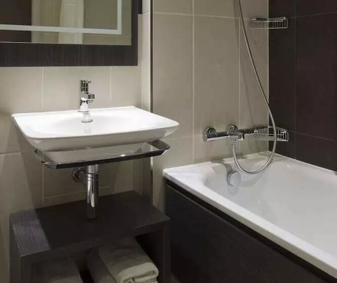 スタンダードルーム, Doubletree By Hilton  Edinburgh City Centre