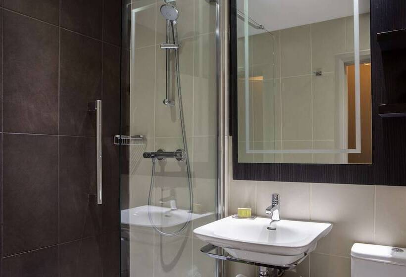 스탠다드 룸, Doubletree By Hilton Edinburgh City Centre