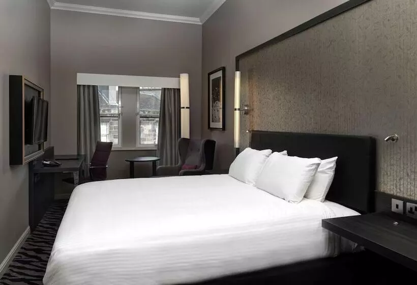 景色の見えるデラックスルーム, Doubletree By Hilton  Edinburgh City Centre