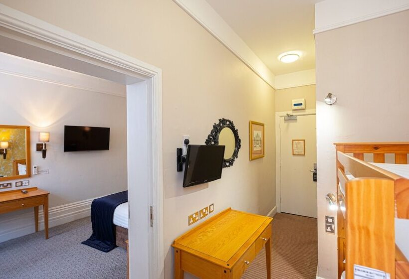 חדר משפחתי מקשר, Durley Dean