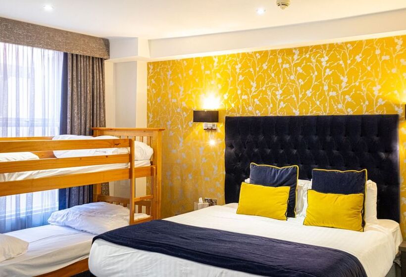 חדר סופריור, Durley Dean