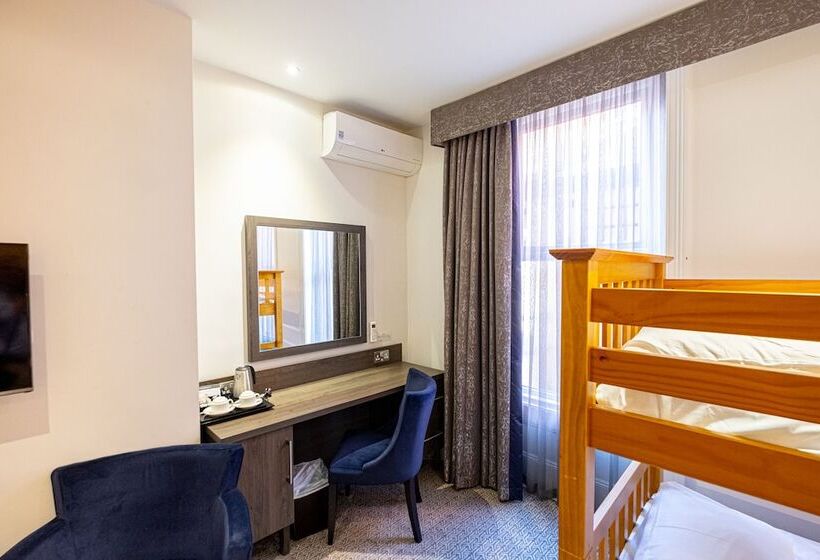 חדר סופריור, Durley Dean