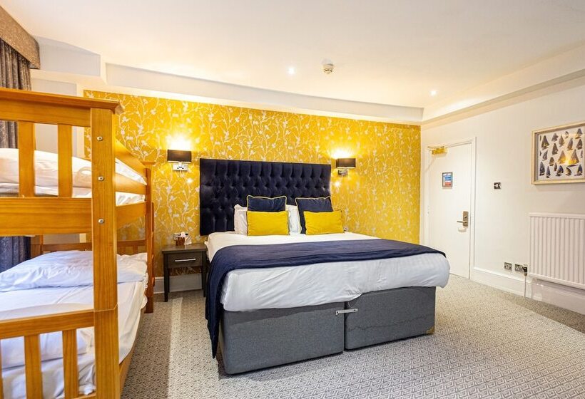 חדר סופריור, Durley Dean