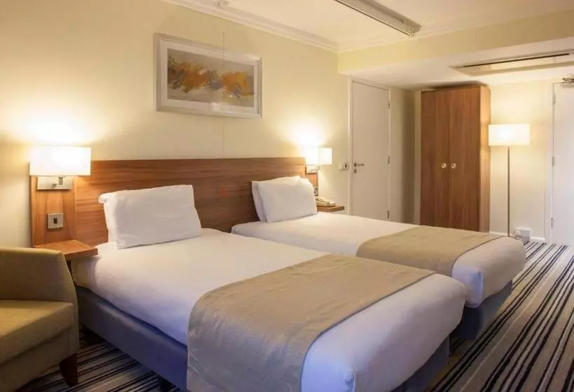 اتاق استاندارد برای معلولان, Holiday Inn Birmingham M6, Jct7, An Ihg