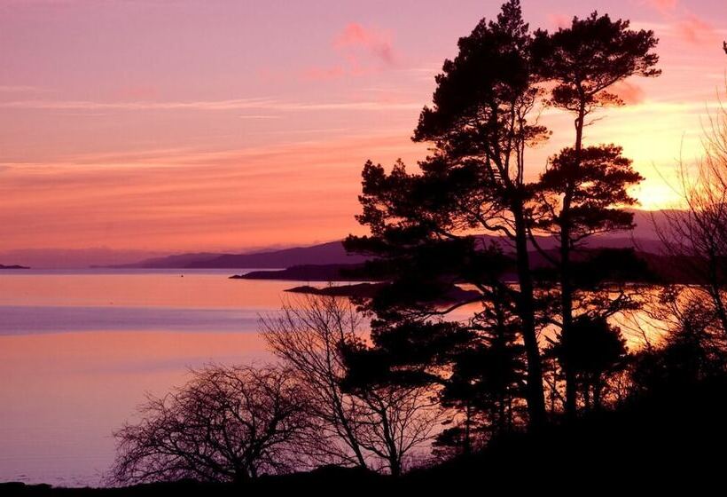 اتاق کلاسیک, Loch Melfort