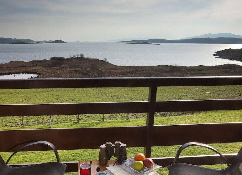 اتاق کلاسیک, Loch Melfort