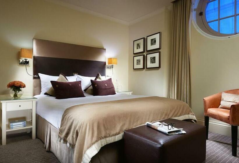 غرفة قياسية, London Bridge