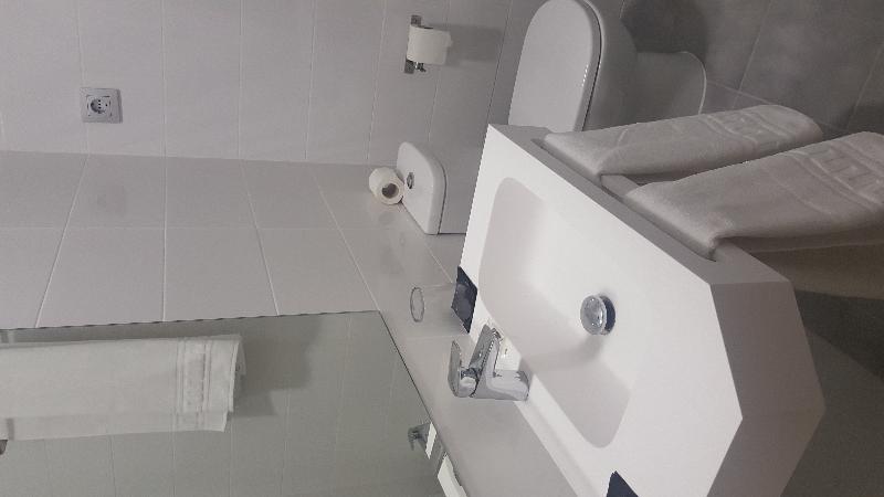 غرفة قياسية, London Bridge