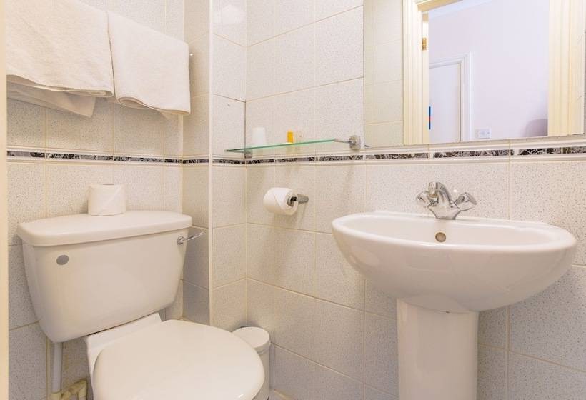 غرفة قياسية فردية, London Town