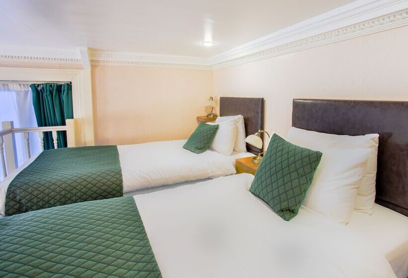 غرفة عائلية, London Town