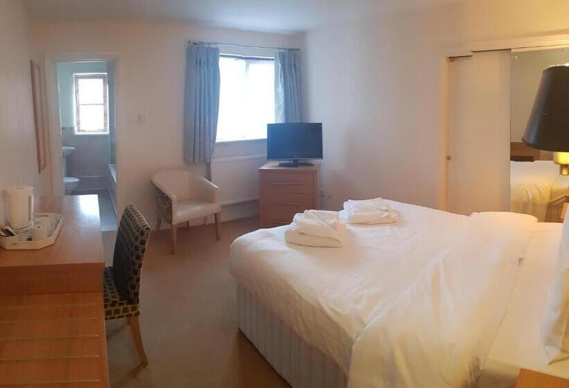 スタンダードルーム, Marsh Farm