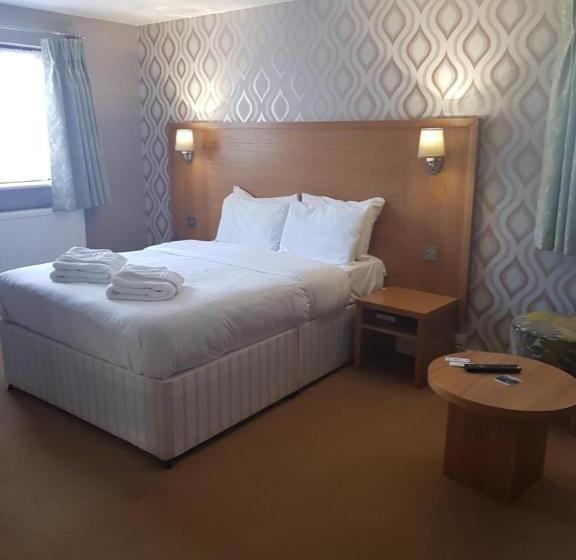 スーペリアールーム, Marsh Farm