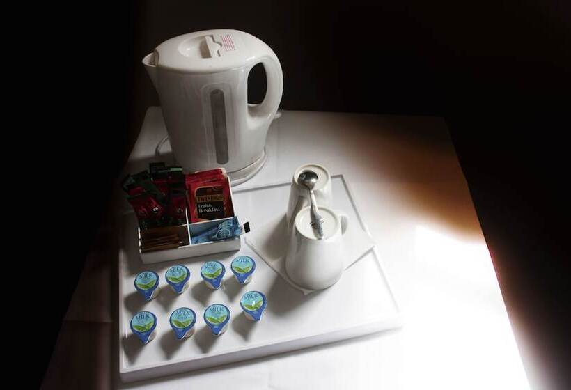 エクゼクティブルーム, Marsh Farm