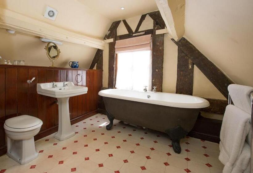 جناح, Prince Rupert