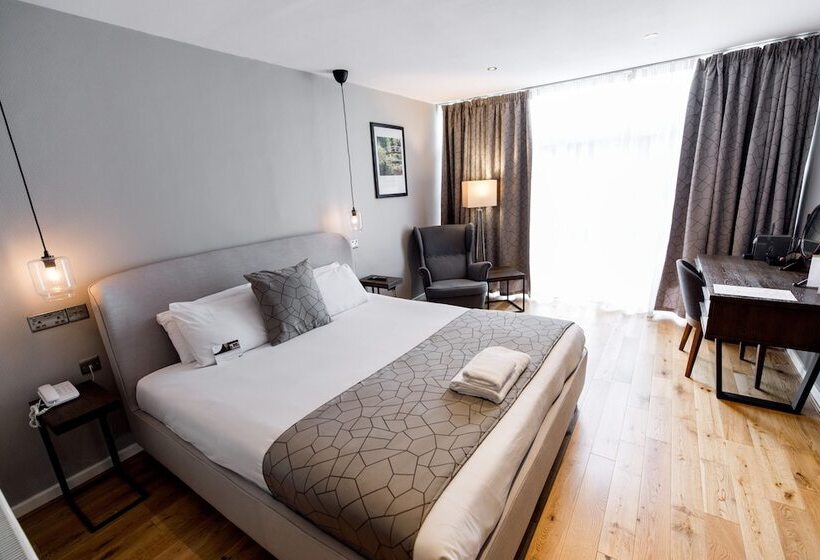 اتاق سوپریور, Heritage Park Pontypridd, Trademark Collection By Wyndham