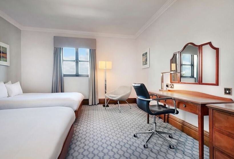 ファミリールーム, Hilton Puckrup Hall Hotel & Golf Club, Tewkesbury