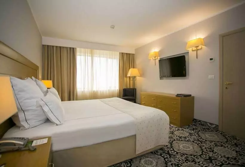 Suite Junior, Marinela Sofia
