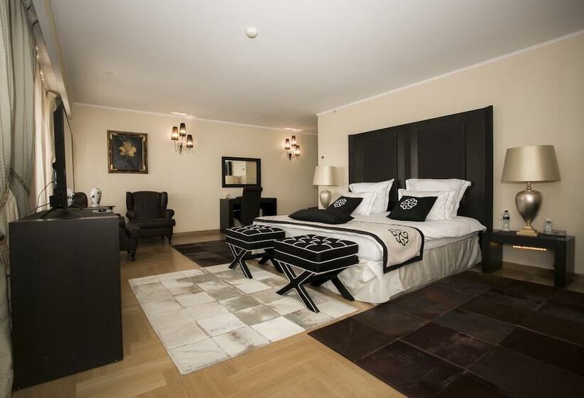 总统套房, Marinela Sofia