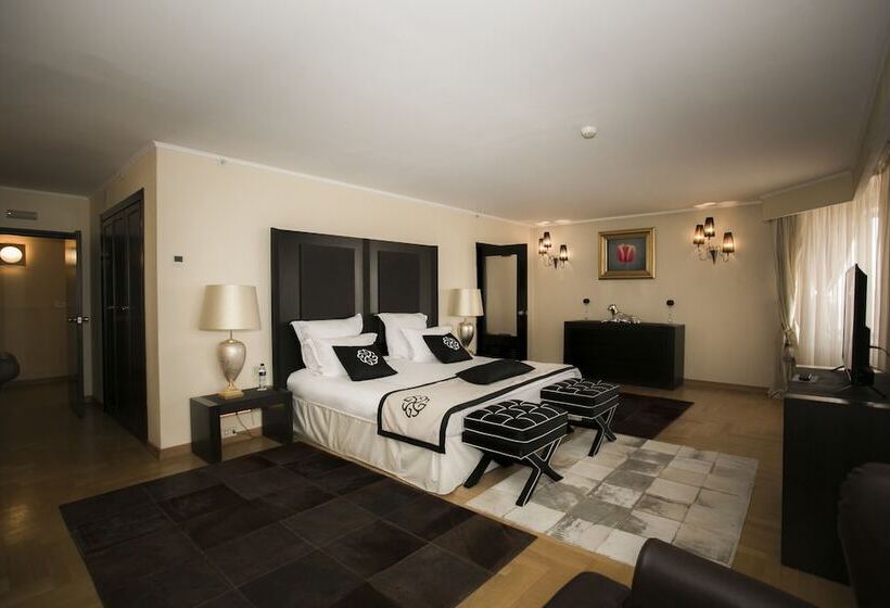 总统套房, Marinela Sofia