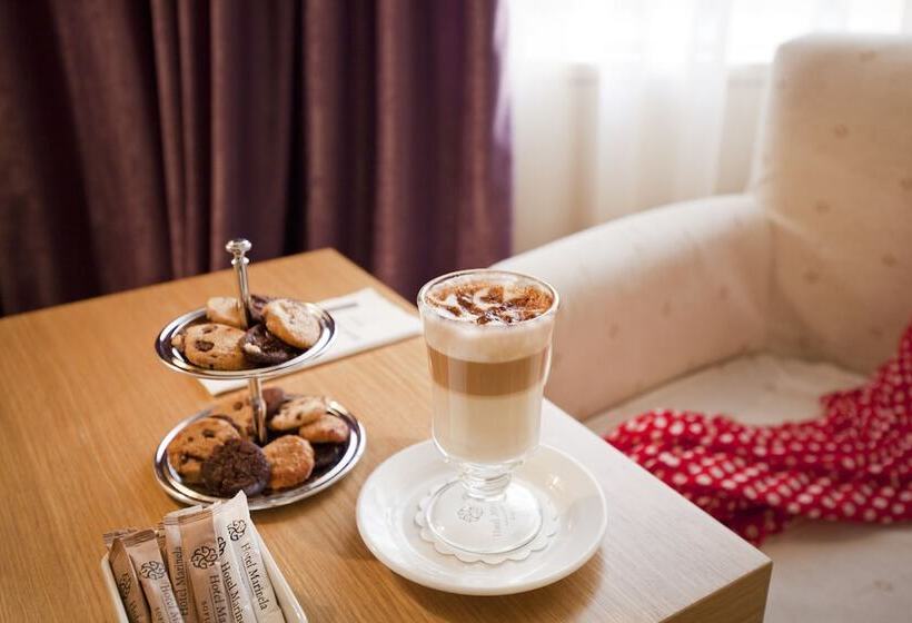 标准间, Marinela Sofia