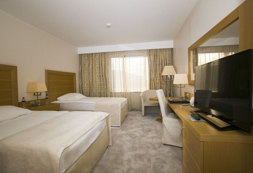 标准间, Marinela Sofia