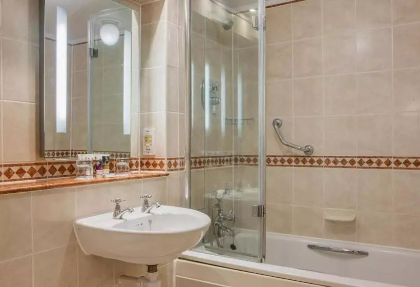 Executive-huone, Mercure Winchester Wessex
