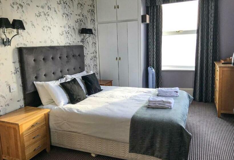 行政房间, Muthu Westcliff