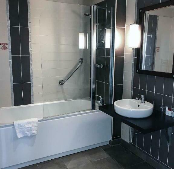 行政房间, Muthu Westcliff