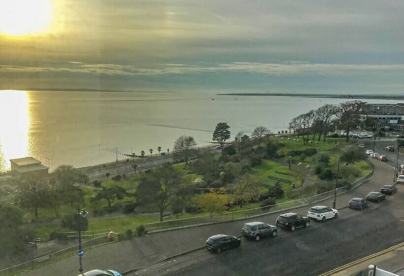 高级大房间, Muthu Westcliff