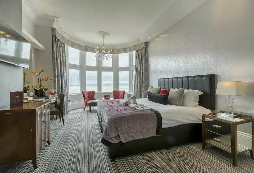 سوییت, Muthu Westcliff