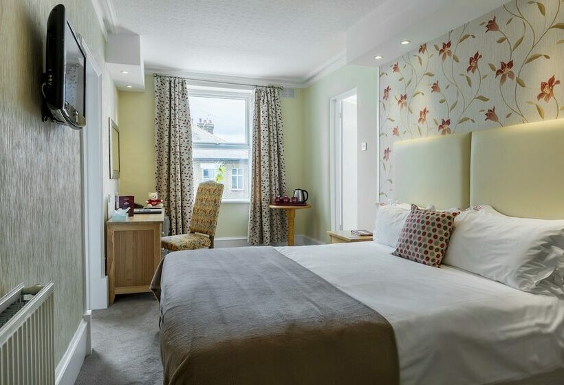 家庭间, Muthu Westcliff