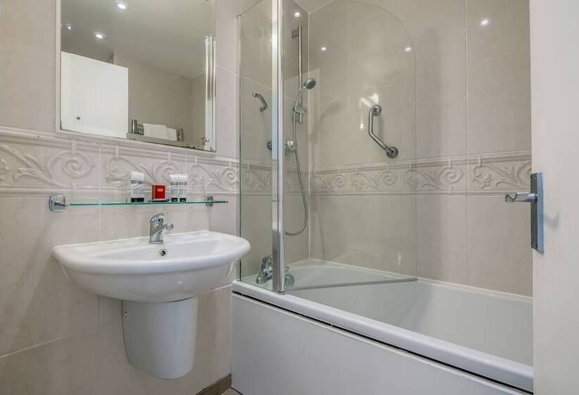 行政房间, Muthu Westcliff