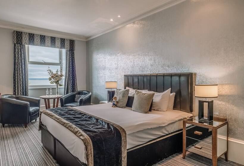 行政房间, Muthu Westcliff