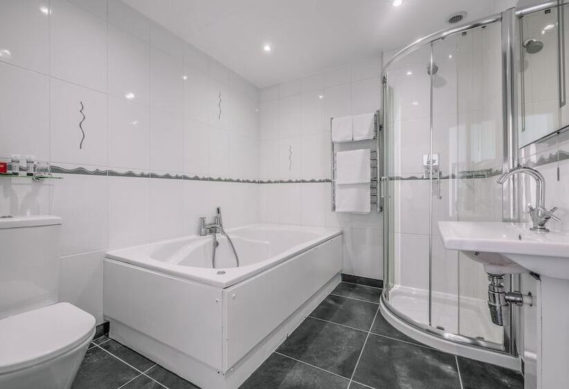 高级大房间, Muthu Westcliff