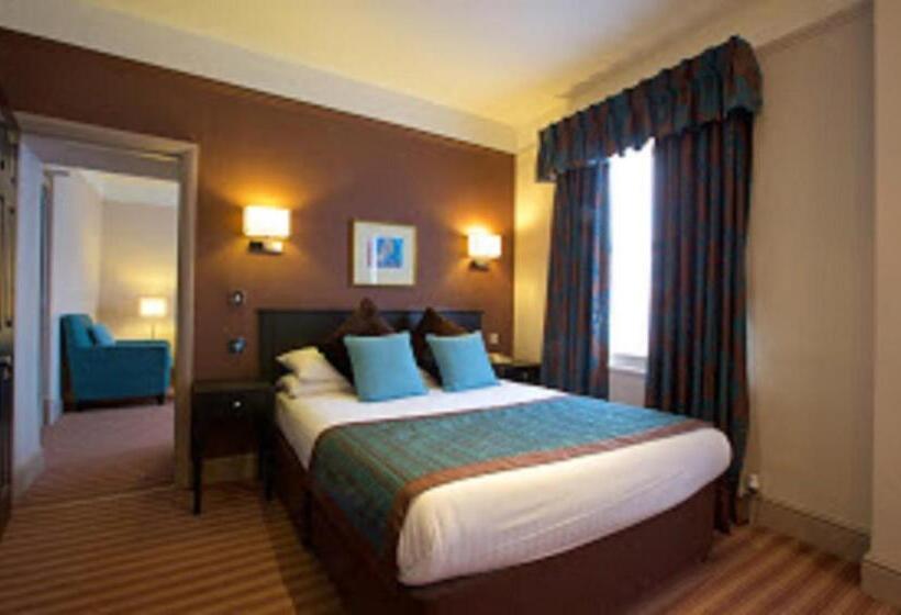 جناح, Stourport Manor