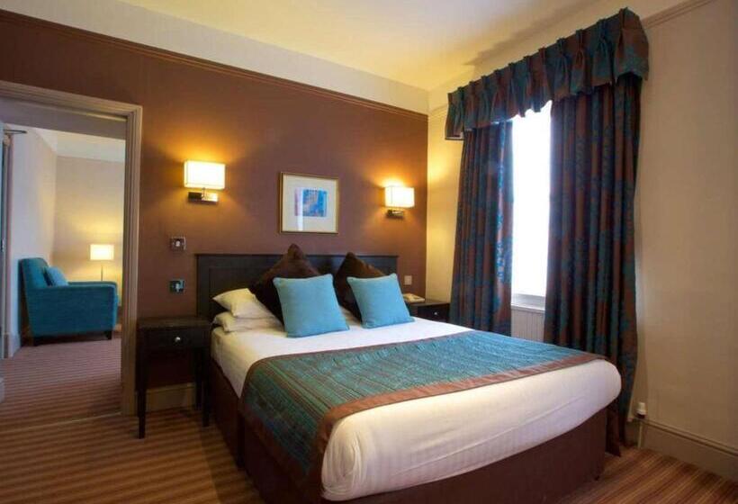 جناح, Stourport Manor