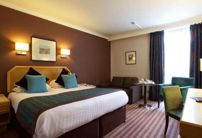 Семейный Номер, Stourport Manor