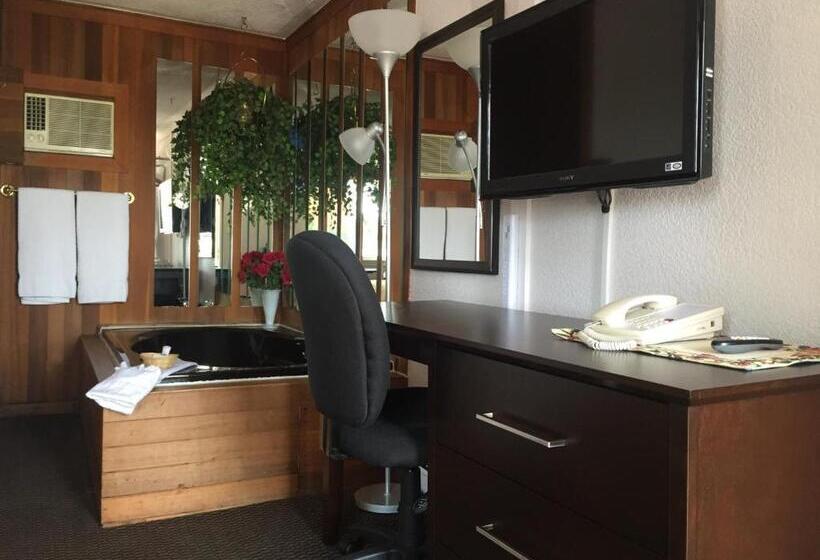 جناح مزود بجاكوزى, Country Squire Motel