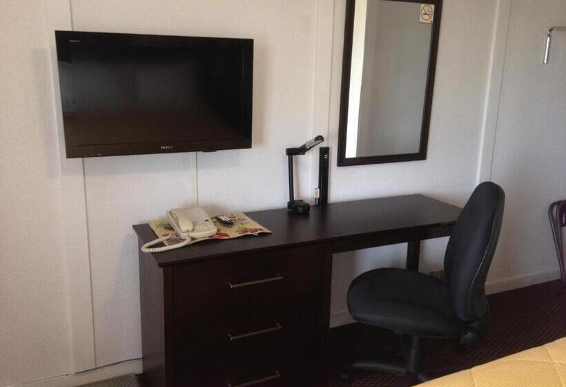 غرفة قياسية, Country Squire Motel