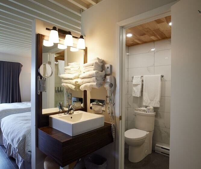 Номер Стандарт 2 Двуспальные Кровати, Auberge De La Pointe