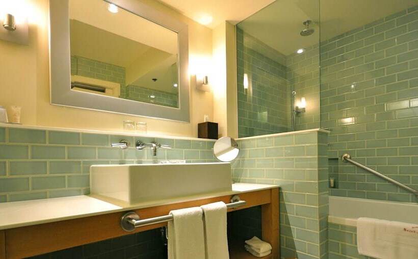 اتاق راحتی, Auberge Saintantoine