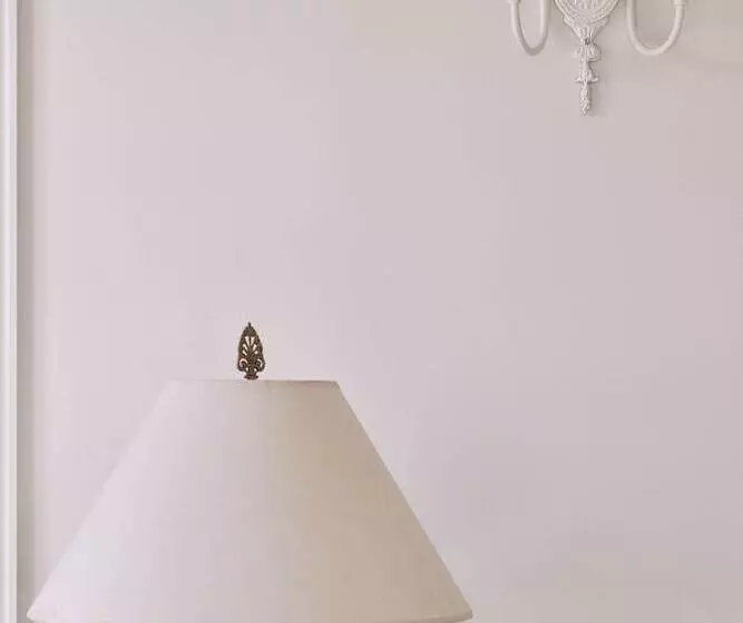 ジュニアスイート, Auberge Saintantoine