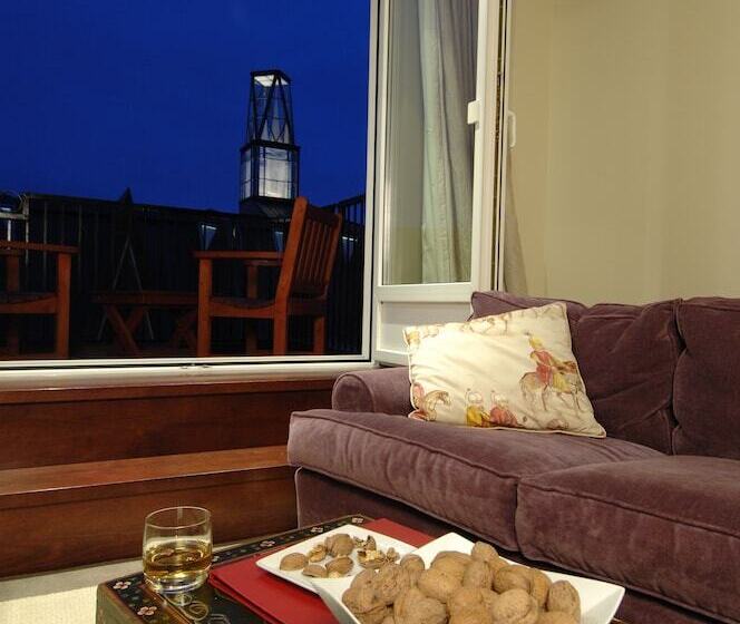 سوییت جونیور, Auberge Saintantoine