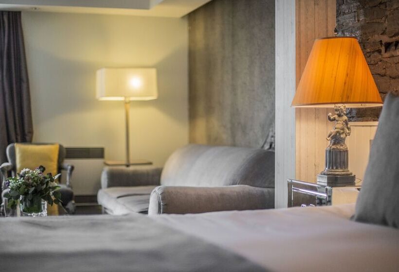 اتاق لوکس با تخت بزرگ, Auberge Saintantoine