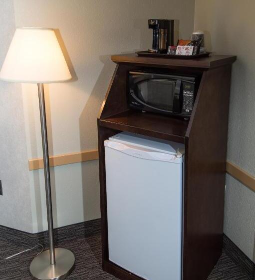 スタンダードルーム, Days Inn By Wyndham Estevan