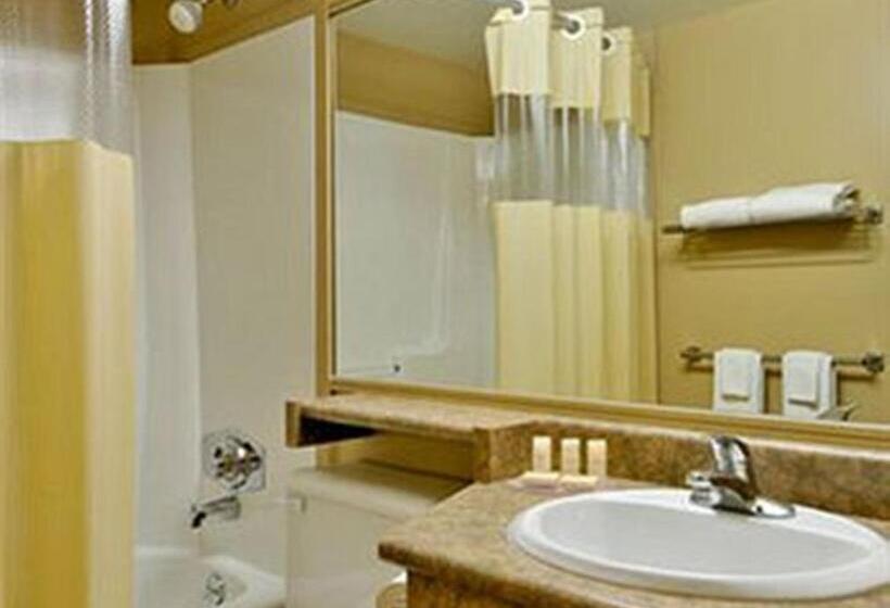 デラックスルーム, Days Inn By Wyndham Estevan